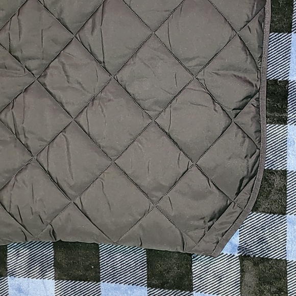 Vintage. J.Crew. Puffer Vest. Full-zip. Women's size Small. - Picture 11 of 15